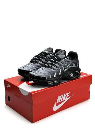 Жіночі кросівки nike air max plus grey black silver
