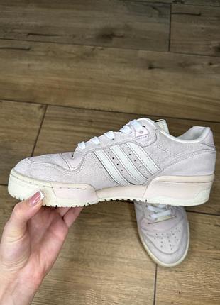 Кросівки рожеві adidas 6