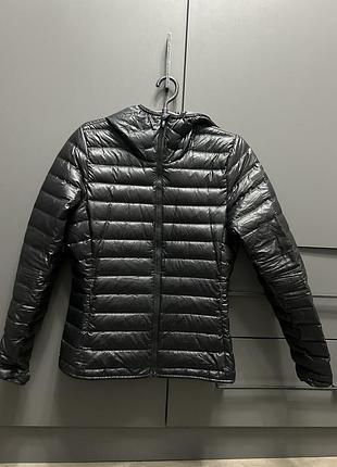 Пуховик adidas жіночий
