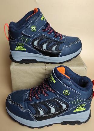 Черевики ботінки skechers.
розмір 28,5 довжина устілки 19 см.