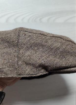 Светло-коричневая кепка