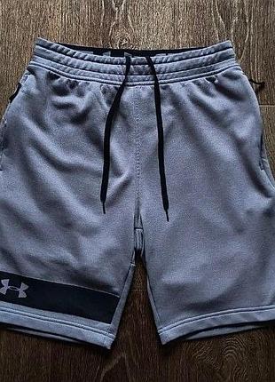 Серые мужские спортивные шорты under armour размер m