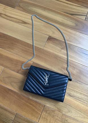 Сумка для жінок saint laurent чорна стьобана із натуральної шкіри