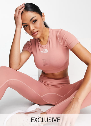 Кроп топ the north face training seamless top in pink exclusive at asos - xs-s