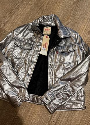 Куртка levi’s