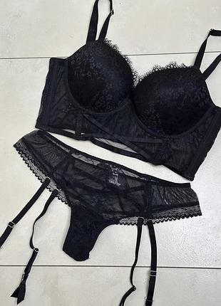 Спокусливий комплект intimissimi