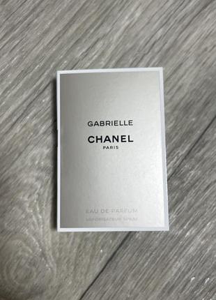 Пробник парфумованої води жіночої chanel gabrielle 1.5 мл