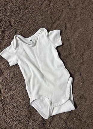 Боді h&m 62 р. (2–4 міс) з коротким рукавом, біле, органічна бавовна