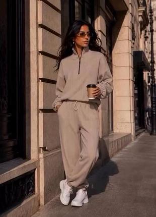 Женский прогулочный костюм двойка из вельвета бежевый, l-xl