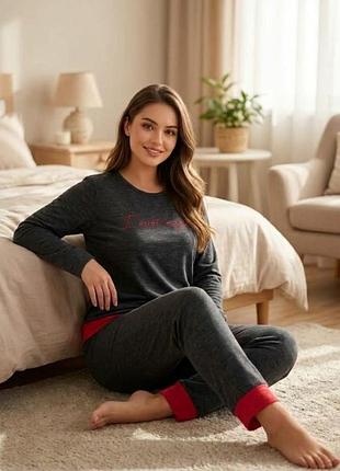 Nicoletta, костюмы-пижамы
для дома и сна.