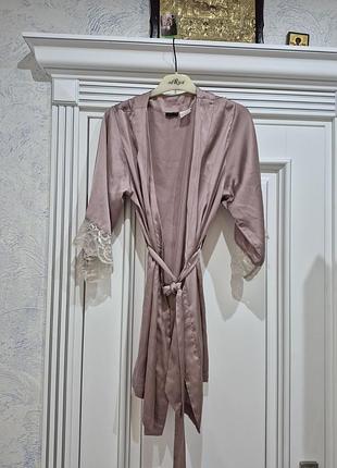 Красивий домашній халат h&m з мереживом