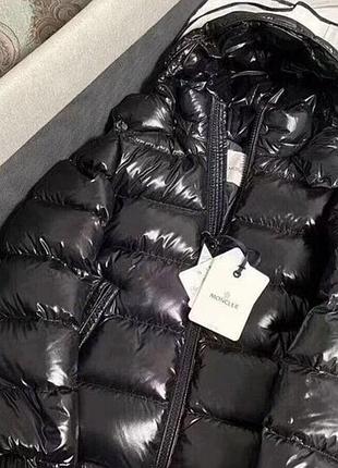 Бесплатно куртка жіноча moncler чорна тепла