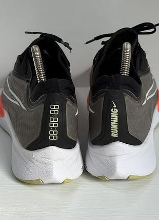 Nike zoom fly 3 кросівки 5