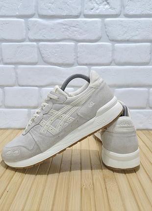 Кросівки asics