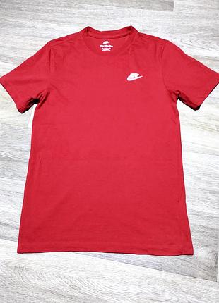 Мужская красная футболка nike , размер s