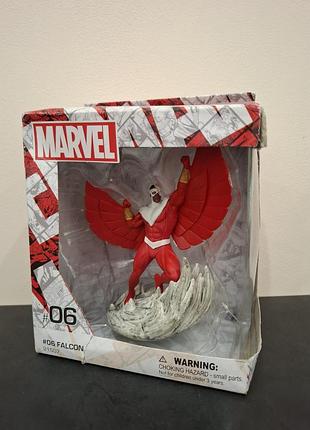 Колекційна фігурка  schleich сокіл marvel №06
