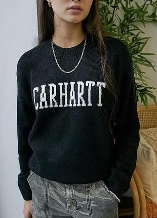 Якісний чорний светр з лого carhartt