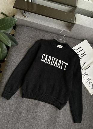 Якісний чорний светр з лого carhartt