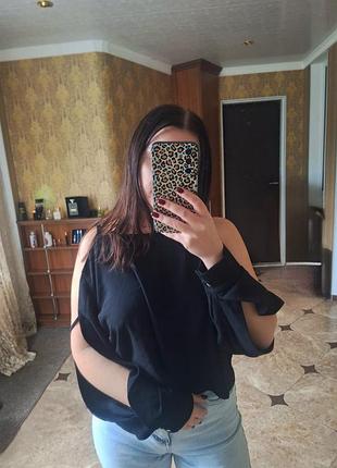Блузка черного цвета