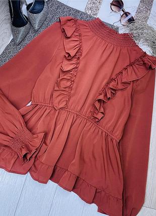 Теракотова блуза boohoo xxl святкова блуза приталена блуза великого розміру з рюшами та об’ємними рукавами