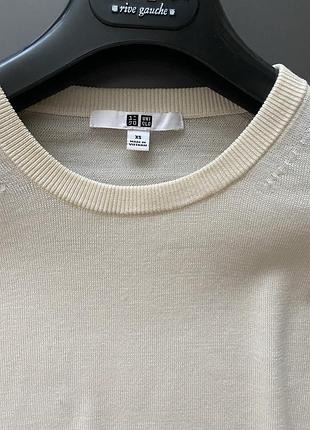 Uniqlo 🤍 базовий молочний джемпер шерсть