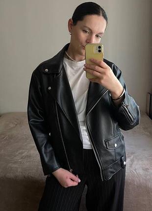 Куртка жіноча bershka косуха oversize чорна