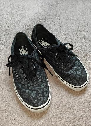 Кросівки унісекс vans чорні з леопардовим принтом, довжина устілки 23 см