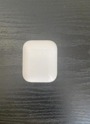 Аксесуари до навушників apple зарядний кейс airpods а1602