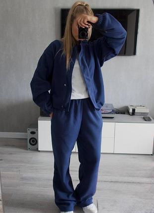 Женский костюм