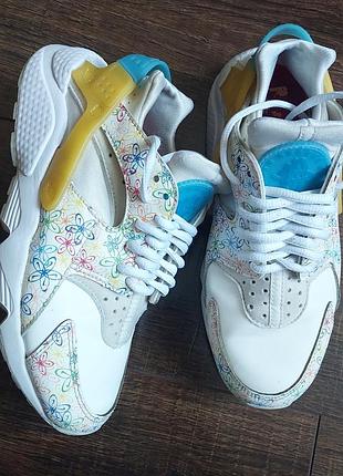 Кроссовки nike air huarache floral swoosh