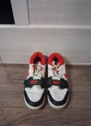Кросівки nike