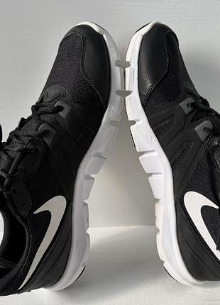 Nike flex show tr кросівки 8