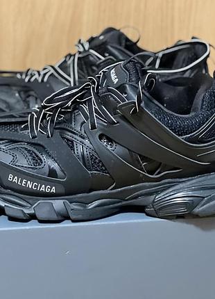 Balenciaga track (кольорова гама triple black / all black).