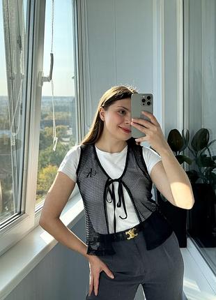 Чорний жилет сітка на завʼязці