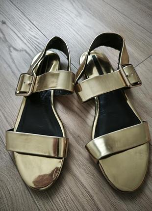 Босоніжки жіночі zara basic золотисті