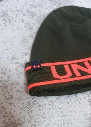 Шапка от бренда under armour 4