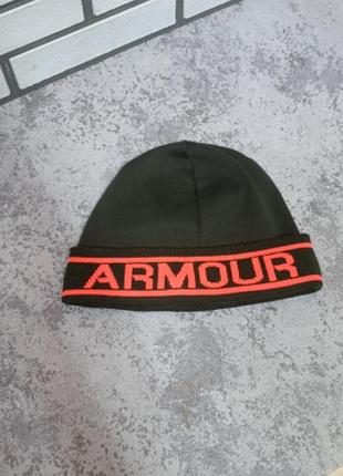 Шапка от бренда under armour 5