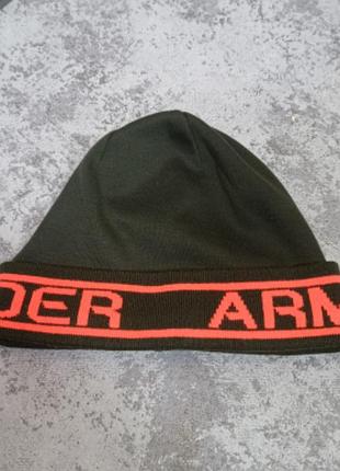 Шапка от бренда under armour 9