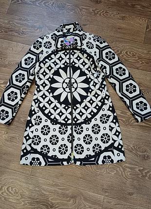 Стильный плащ пальто desigual by christian lacroix лимитированная коллекция.