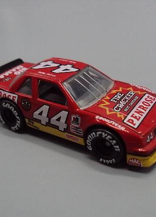 Машинка модель matchbox super stars 1990 червона chevrolet lumina 44 labonte bobby limited №19070с