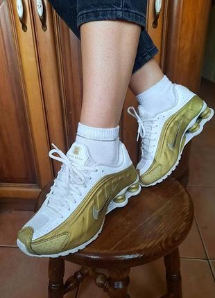 Культові жіночі кросівки nike shox r4 (розмір 37,5)