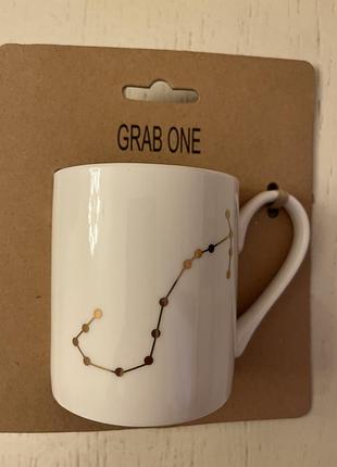 Чашка creative co-op stoneware zodiac mug скорпіон