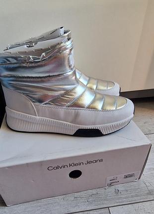 Сапоги дутики ботинки calvin klein us8 38.5 кельвин кляйн