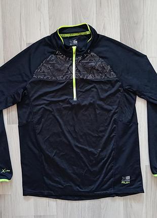 Черная спортивная кофта/ветровка для бега бренда karrimor (линейка run xlite) с неоново-желтой молнией и светоотражающими вставками