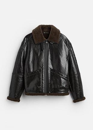 Дублянка з штучної шкіри від бренду zara