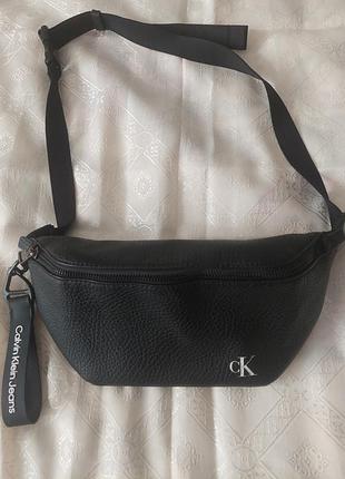 Бананка calvin klein jeans tagged waistbag