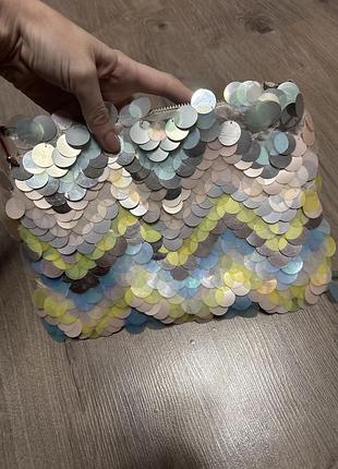 Клатч в великі пайєтки