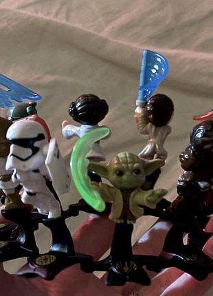 Іграшкові фігурки для хлопчика star wars колекційні