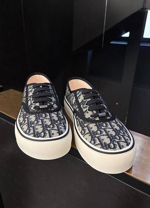 Кеди темні висока підошва dior 37-41