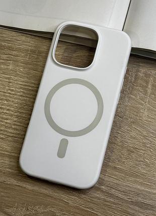 Чохол для iphone 16 pro з magsafe, білий матовий силікон з м’якою підкладкою silicone case